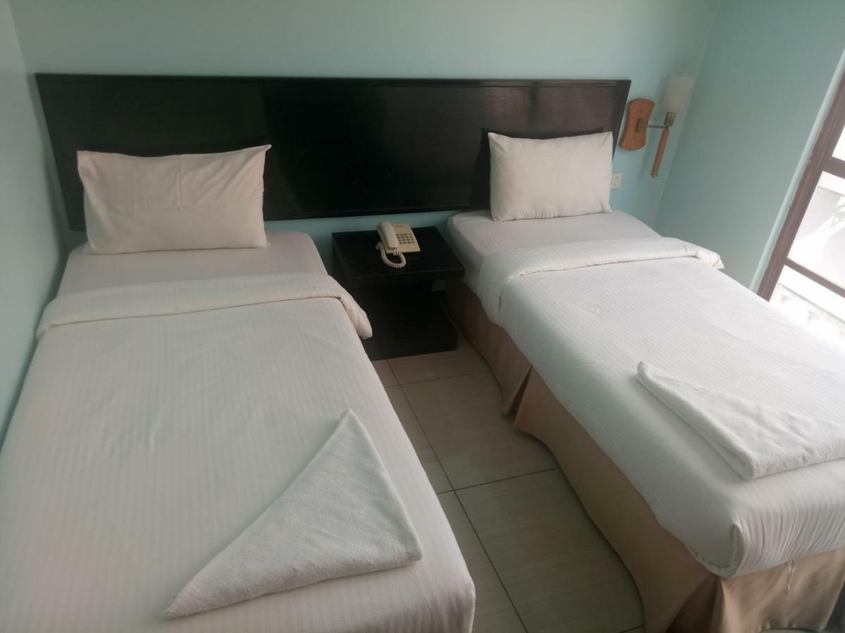 Hotel Sri Sutra Sunway Mentari Petaling Jaya Buitenkant foto