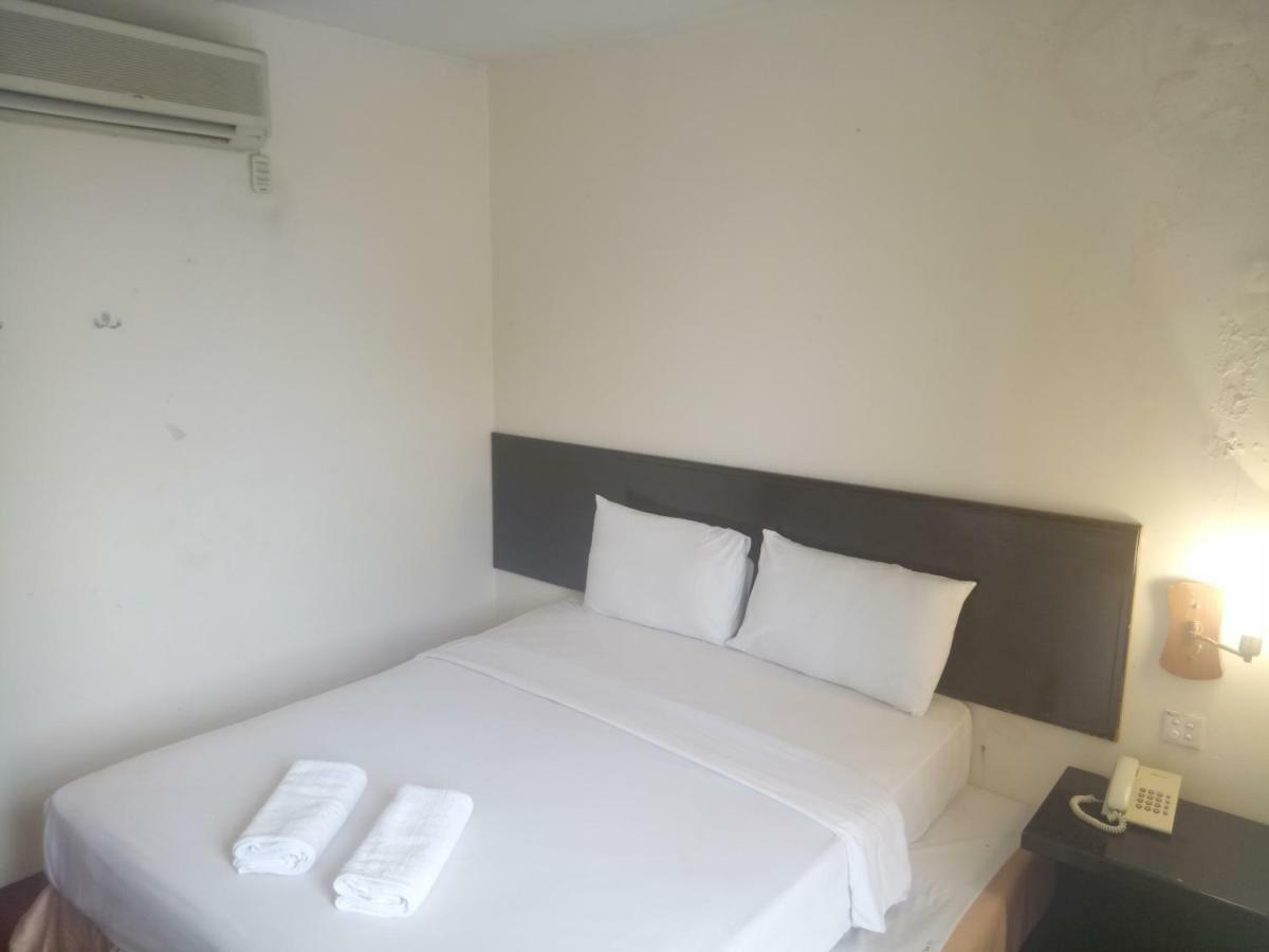 Hotel Sri Sutra Sunway Mentari Petaling Jaya Buitenkant foto